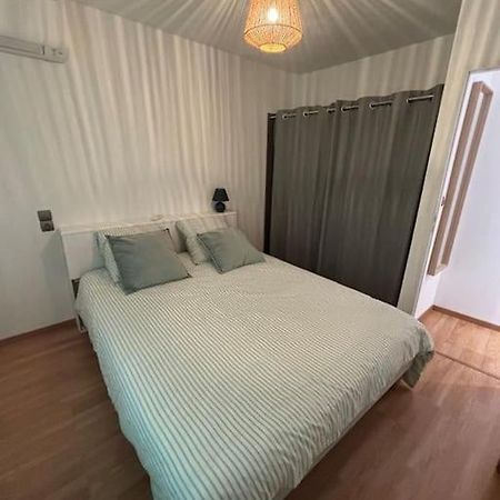 Saint-Laurent-dʼAigouze Appartement En Petite Camargue מראה חיצוני תמונה