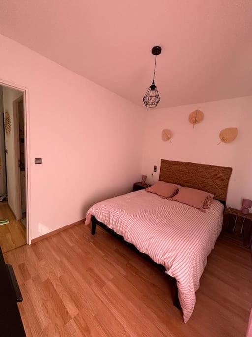 Saint-Laurent-dʼAigouze Appartement En Petite Camargue מראה חיצוני תמונה